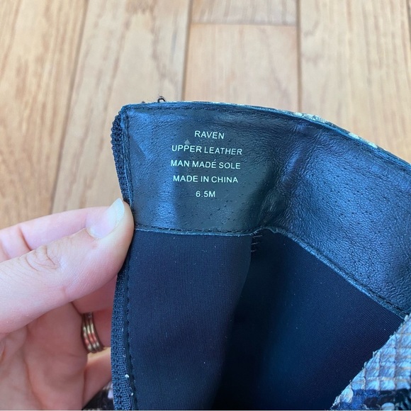 Jeffrey Campbell Raven bootie, snake print size 6.5 - Picture 6 of 10